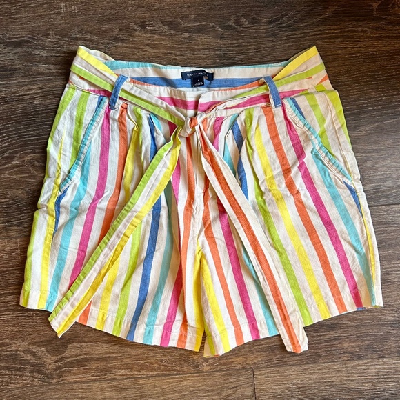 Tommy Hilfiger Pants - 🦋 Tommy Hilfiger rainbow paper-bag striped shorts, size 6